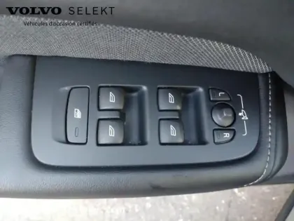 Photo 19 Volvo Xc60  B4 (Diesel) 197 ch Geartronic 8 R-Design