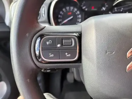 Photo 18 Citroën C3  PureTech 83 S&S BVM5 Shine Pack