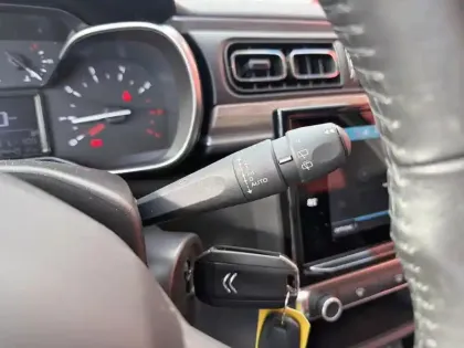 Photo 17 Citroën C3  PureTech 83 S&S BVM5 Shine Pack