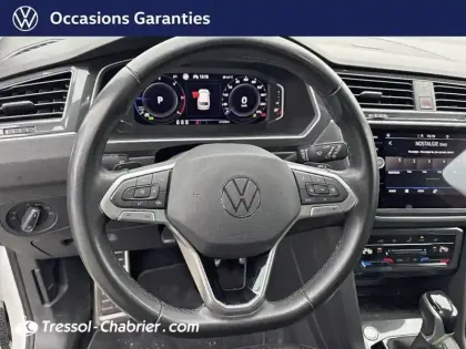 Photo 11 Volkswagen Tiguan  2.0 TDI 150ch DSG7 Life