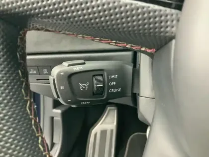 Photo 16 DS DS 9  PureTech 225 EAT8 Performance Line +