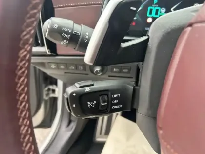 Photo 16 DS DS 9 DS9 OPERA ETENSE 225CH EAT8