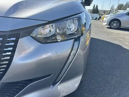 Photo 13 Peugeot 208  PureTech 100 S&S BVM6 Allure Pack