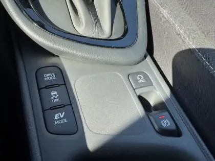 Photo 30 Toyota Yaris Hybride 116h Design