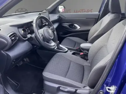 Photo 13 Toyota Yaris Hybrid 2WD Design Cargo