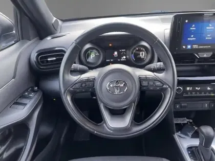 Photo 15 Toyota Yaris Hybrid 2WD Design Cargo