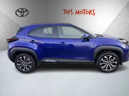 Photo 6 Toyota Yaris Hybrid 2WD Design Cargo