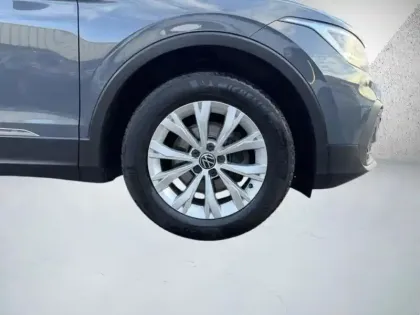 Photo 8 Volkswagen Tiguan Life 2.0 150 ch DSG7