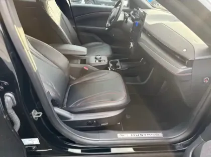 Photo 26 Ford Mustang 294ch Extended Range 91kWh Premium Propulsion