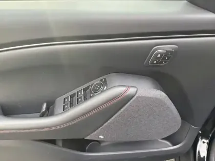 Photo 5 Ford Mustang 294ch Extended Range 91kWh Premium Propulsion