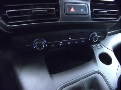 Photo 13 Toyota Proace 1.5 MEDIUM 100 D-4D DYNAMIC