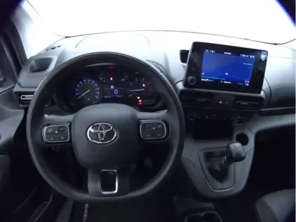 Photo 8 Toyota Proace 1.5 MEDIUM 100 D-4D DYNAMIC