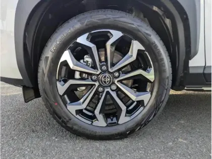 Photo 16 Toyota Yaris Hybride 1.5 HYBRID 130H DESIGN PACK CARGO 130