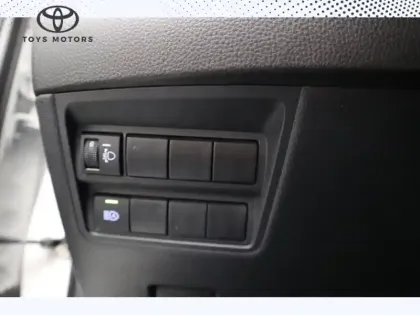 Photo 12 Toyota Yaris Hybride 116h Dynamic