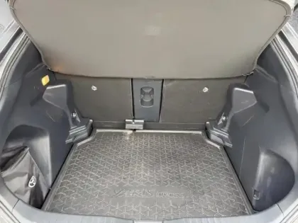 Photo 12 Toyota Yaris 1.5 HYBRID 116H DESIGN AUTO