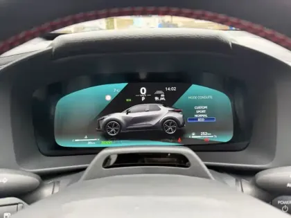 Photo 16 Toyota C-HR 1.8 Hybride 140 GR Sport Pack Techno + HYBR