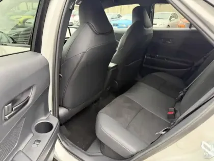 Photo 12 Toyota C-HR 1.8 Hybride 140 GR Sport Pack Techno + HYBR