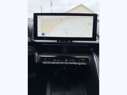 Photo 13 Toyota C-HR 1.8 Hybride 140 GR Sport Pack Techno + HYBR