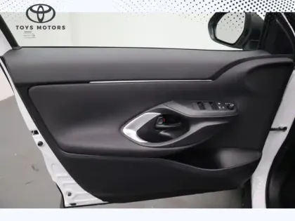 Photo 10 Toyota Yaris Hybride 1.5 HYBRID 116H DYNAMIC