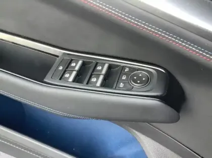 Photo 16 Renault Rafale Nouveau E-Tech full hybrid 200ch esprit Alpine