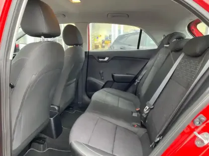 Photo 8 Kia Rio 1.2 MPi 84ch Urban Edition 4cv