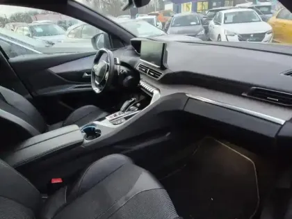 Photo 6 Peugeot 3008  1.2 PureTech 130ch S&S GT EAT8