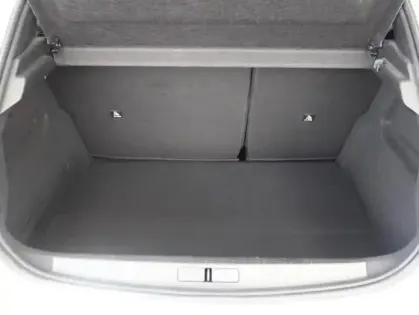 Photo 5 Peugeot 208  e- 136ch GT