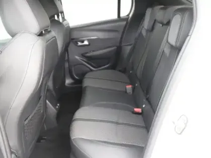 Photo 9 Peugeot 208  e- 136ch GT