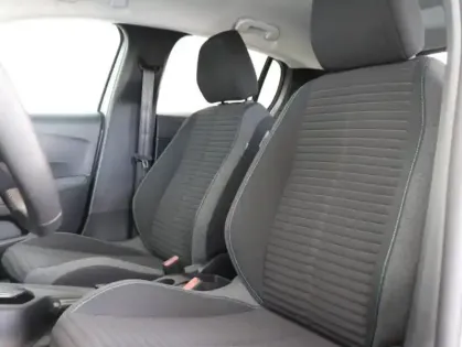 Photo 8 Peugeot 208 Gén. II Ph1 NG Style 5