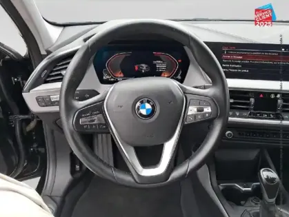 Photo 11 BMW Serie 1 Série 1 118d 150ch Edition M Design 8cv