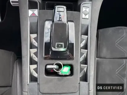 Photo 11 DS DS 7  Crossback PureTech 180ch Louvre Automatique