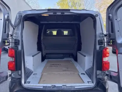 Photo 6 Citroën Jumpy Gén. III Ph1 NG Club 1