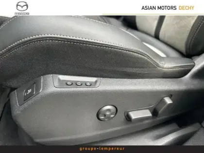 Photo 14 Peugeot 3008  HYBRID4 300ch GT Pack e-EAT8