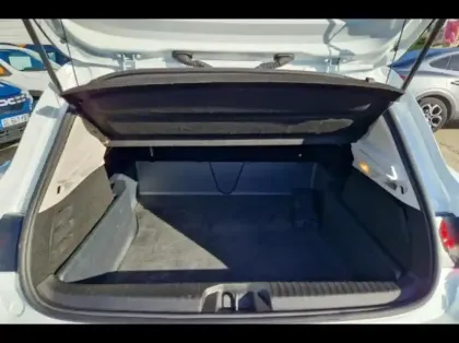 Photo 11 Renault Clio Gén. V (BJA) Ph1 NG Evolution 5