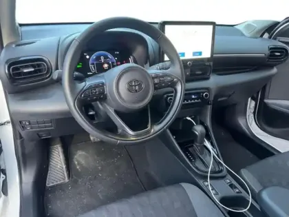 Photo 14 Toyota Yaris  116h Design Pack Confort  5p MY25