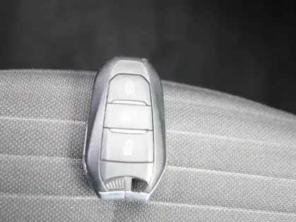 Photo 14 Peugeot 208 Gén. II Ph1 NG Active Business 5