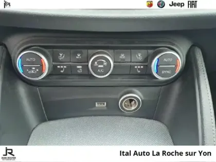 Photo 14 Alfa Romeo Stelvio  2.2 Diesel 210ch Veloce Q4 AT8 MY21
