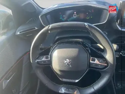 Photo 11 Peugeot 208  e- 136ch GT