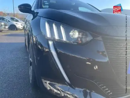 Photo 12 Peugeot 208  e- 136ch GT