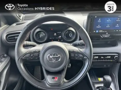 Photo 14 Toyota Yaris  116h GR Sport 5p MY22