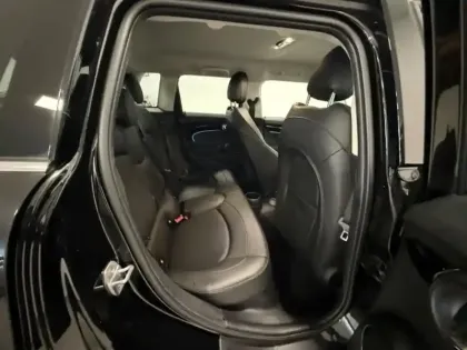 Photo 7 Mini Mini  5 Portes Cooper 136ch Edition Premium BVA7