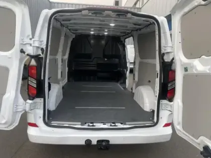 Photo 9 Ford Custom Gén. II Ph1 Limited 1