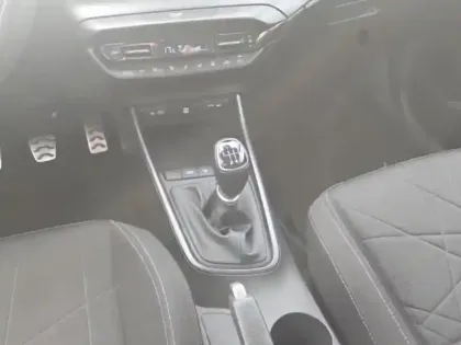 Photo 13 Hyundai Bayon  1.0 T-GDi 100ch Hybrid 48V Creative