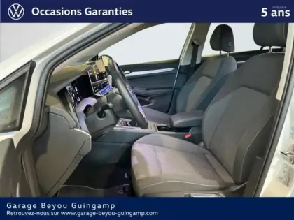 Photo 7 Volkswagen Golf  1.5 TSI EVO2 116ch VW Edition