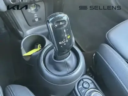 Photo 8 Mini Mini Cabrio Cooper 136ch Edition Greenwich BVA7 Euro6d-T