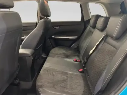 Photo 14 Suzuki Vitara  1.4 Boosterjet Hybrid 129ch Privilège Auto Allgrip Tpano Camera