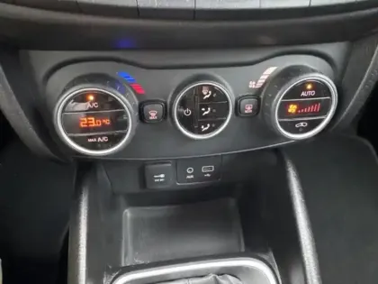 Photo 14 Fiat Tipo  1.4 95ch Easy 5p