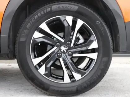 Photo 10 Peugeot 2008  1.2 PureTech 130ch S&S GT Line EAT8 7cv