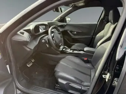 Photo 5 Peugeot 2008  1.2 PureTech 130ch S&S GT EAT8