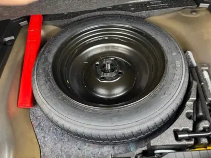 Photo 13 Peugeot 2008  1.2 PureTech 130ch S&S GT EAT8